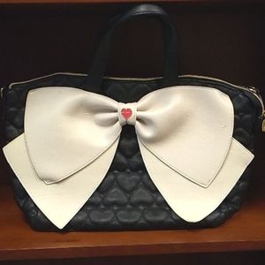 Betsy Johnson Bow tote